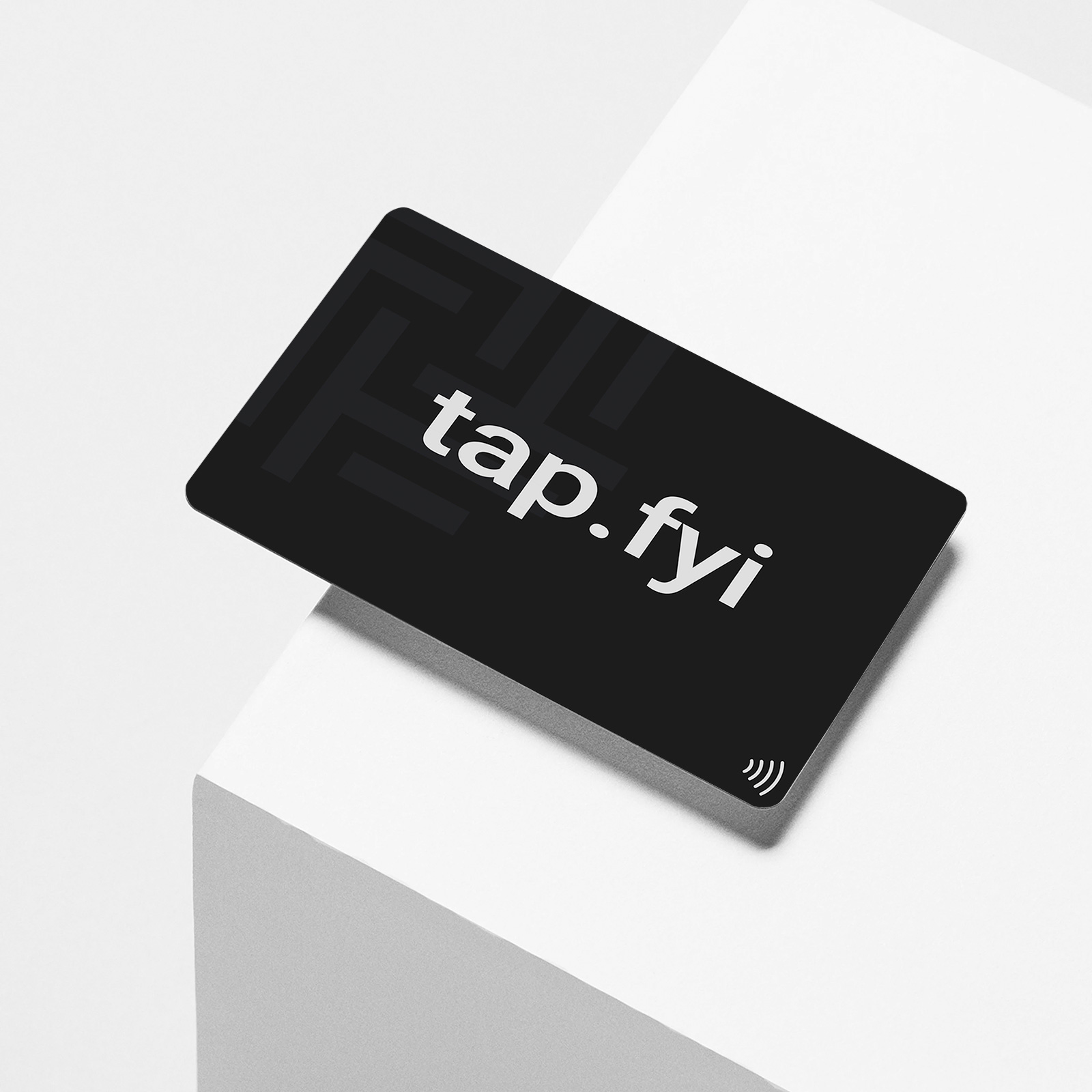 Smart tag met NFC en QR-code